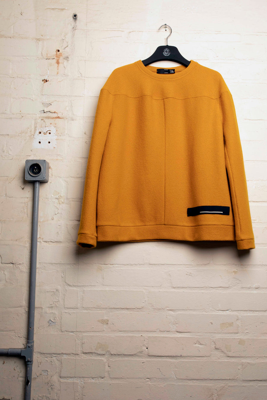 TROUT – YOKE SWEATSHIRT